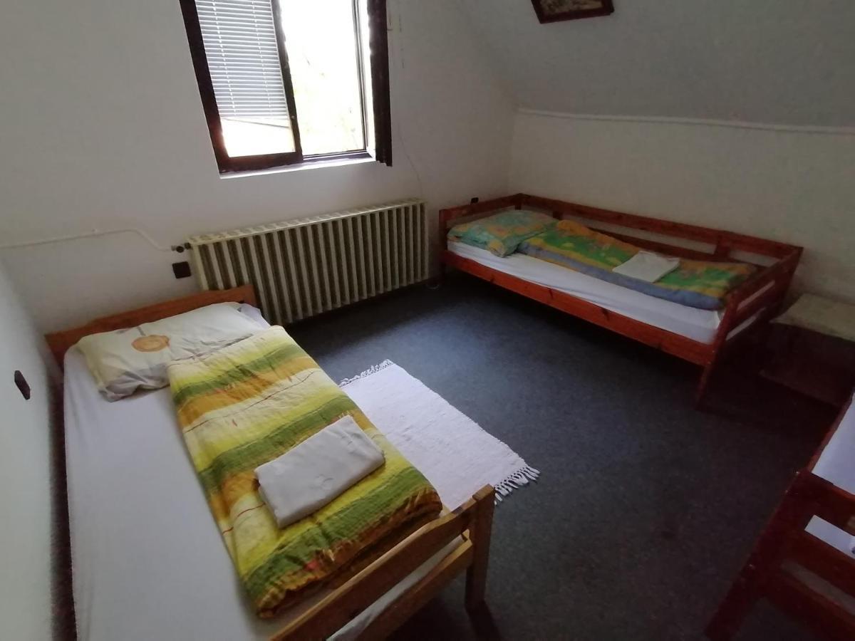 Malomtavi Vendeghaz Apartment ตาปอลซา ภายนอก รูปภาพ