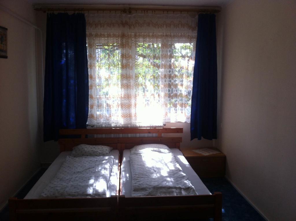 Malomtavi Vendeghaz Apartment ตาปอลซา ภายนอก รูปภาพ